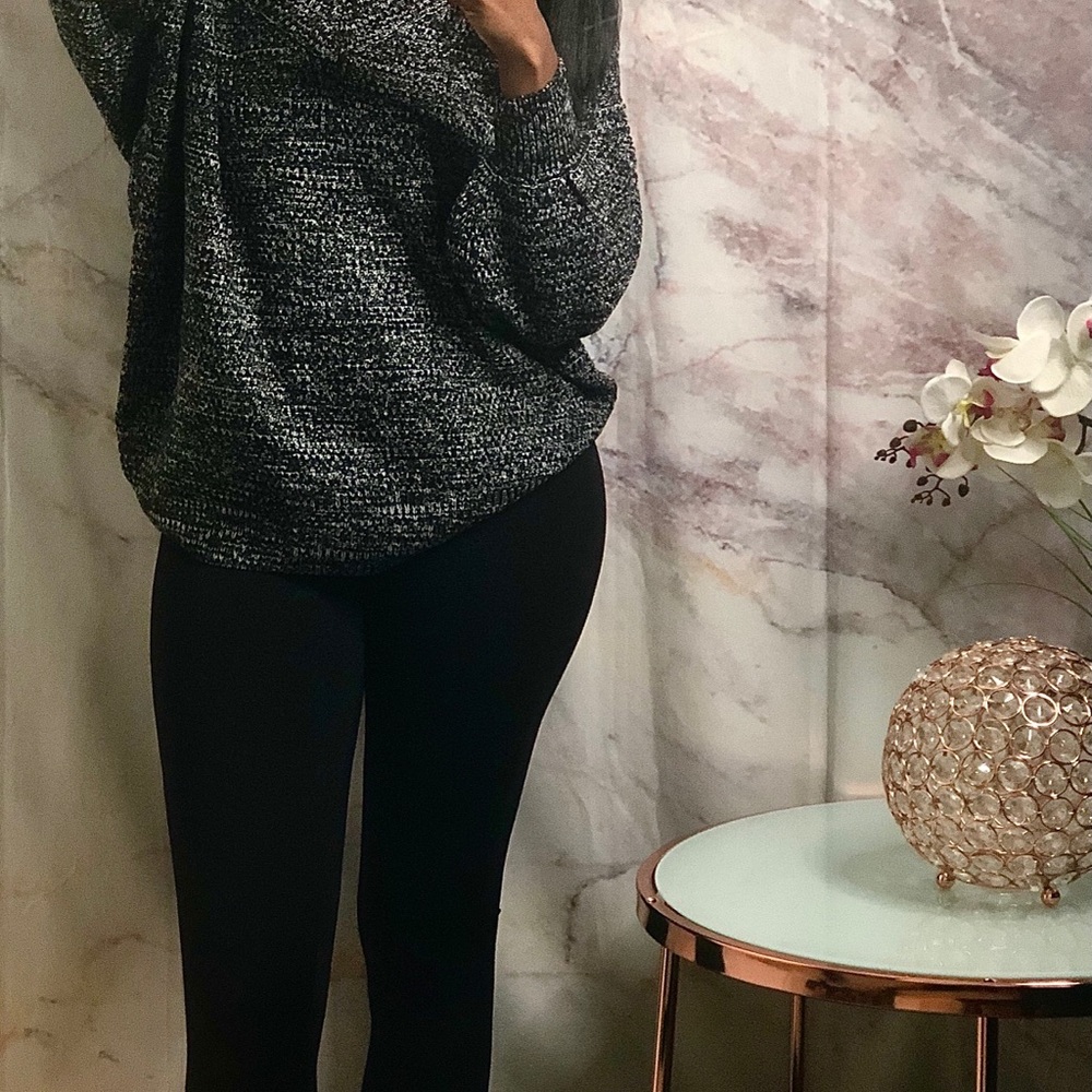 Sweater, leggings and mask